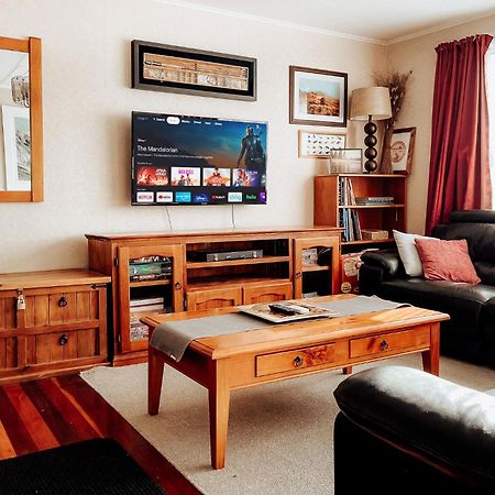 Alpine House Tongariro - Turangi Holiday Home Εξωτερικό φωτογραφία